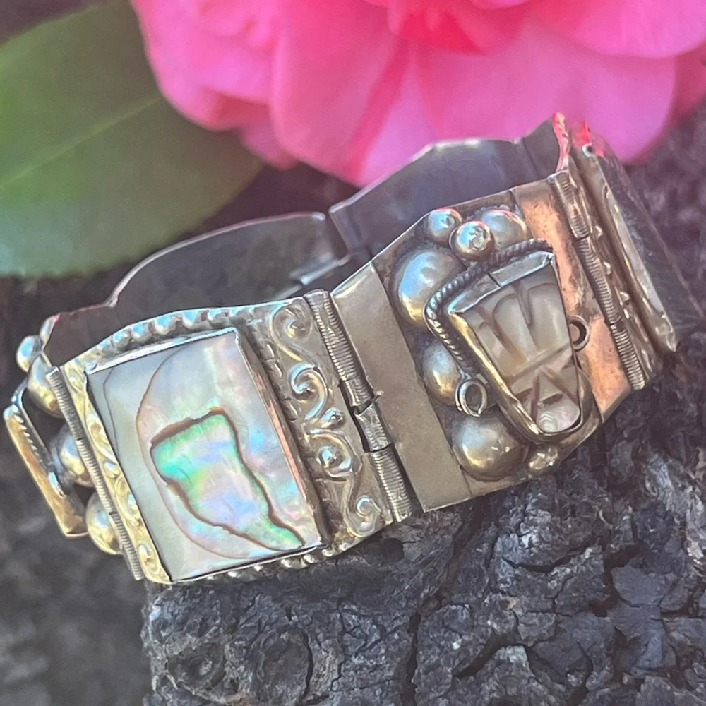 Taxco Sterling Silver and Iridescent Bracelet, Chunky, Marked 925. Nice Weight - Picture 3 of 14